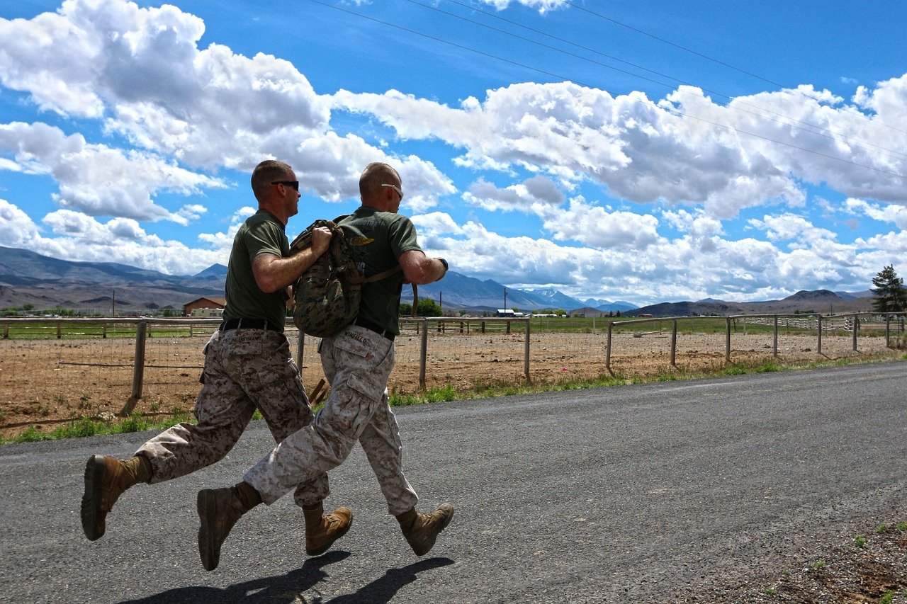 men-422989_1280.jpg