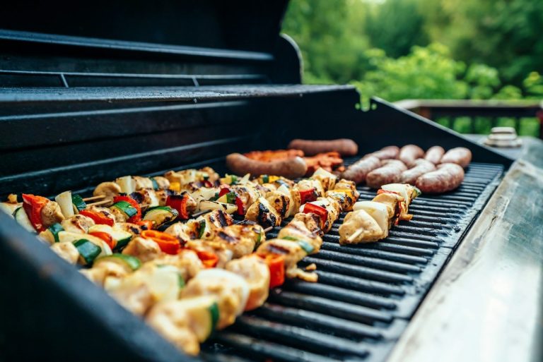 differences-entre-barbecue-et-plancha