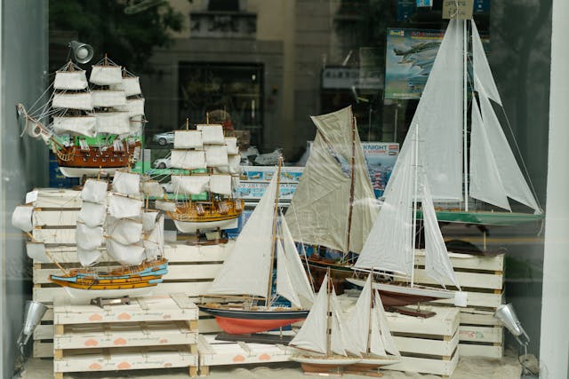 Maquettes de navires en bois